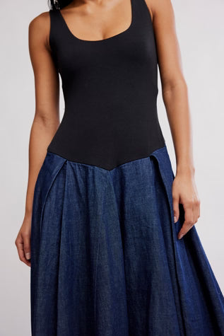 Elio Midi Dress