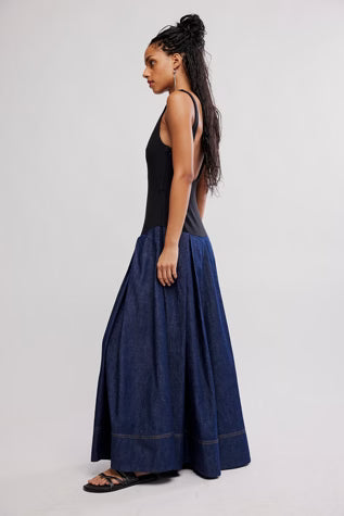 Elio Midi Dress