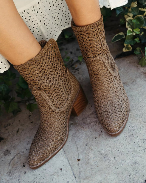 Emery Boot - Kelsi Dagger - Brown