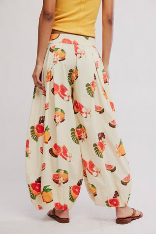 Moonflower Printed Pull-on Balloon Pant