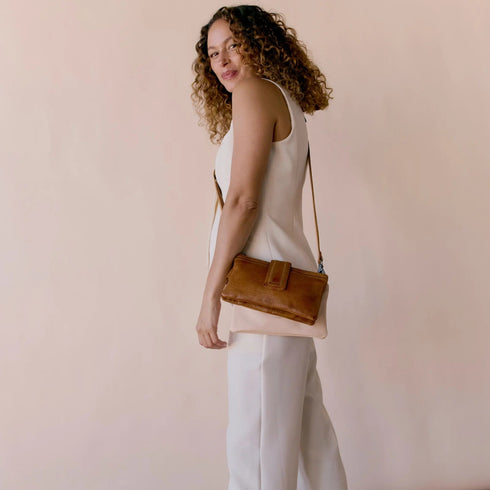 Malta Crossbody - Latico - Cognac