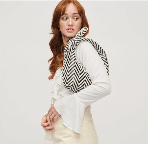 Penny Clutch - Urban Expressions - Black/White