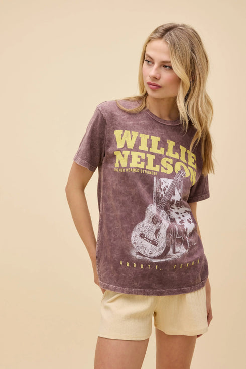 Willie Nelson Red Headed Stranger Weekend Tee - Daydreamer - Brown Stone